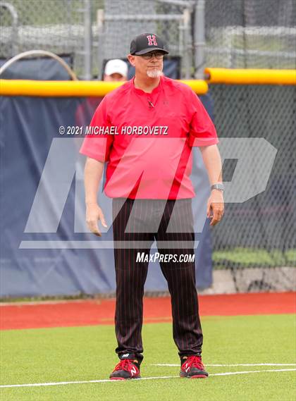 Thumbnail 3 in Rockwall-Heath vs. Sachse (UIL 6A Regional Quarterfinal) photogallery.