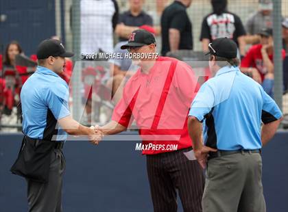 Thumbnail 2 in Rockwall-Heath vs. Sachse (UIL 6A Regional Quarterfinal) photogallery.