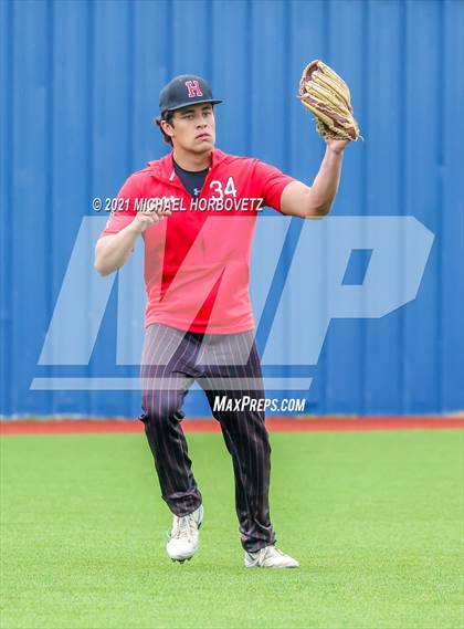 Thumbnail 1 in Rockwall-Heath vs. Sachse (UIL 6A Regional Quarterfinal) photogallery.