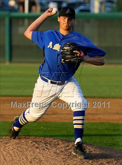 Thumbnail 3 in Bonita vs. Bishop Amat photogallery.