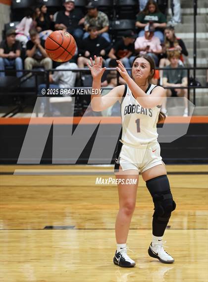 Thumbnail 2 in Woden @ Gary photogallery.