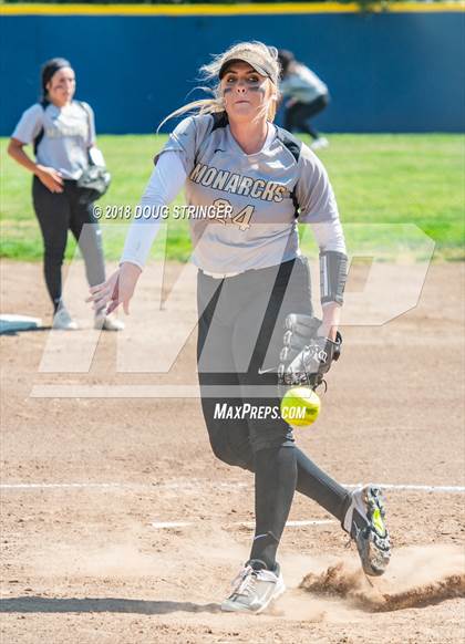 Thumbnail 3 in CIF-CCS Open Division Championship (Archbishop Mitty vs. Saint Francis) photogallery.