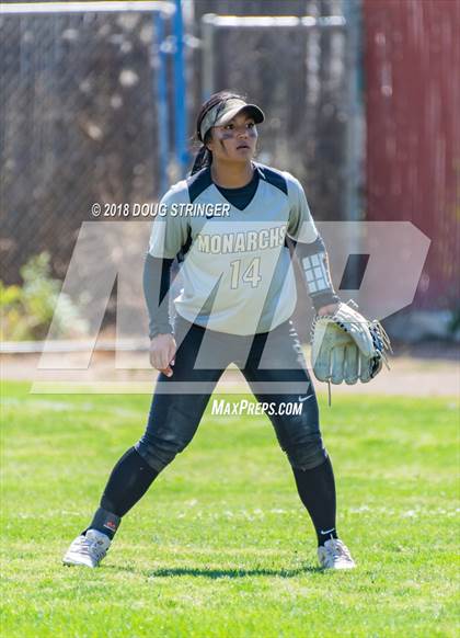 Thumbnail 2 in CIF-CCS Open Division Championship (Archbishop Mitty vs. Saint Francis) photogallery.