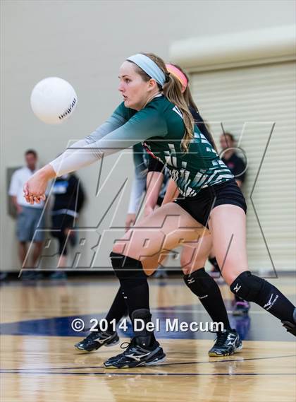 Thumbnail 1 in Venice vs. Leon (Berkeley Premier) photogallery.