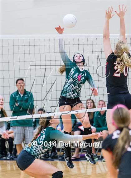 Thumbnail 1 in Venice vs. Leon (Berkeley Premier) photogallery.