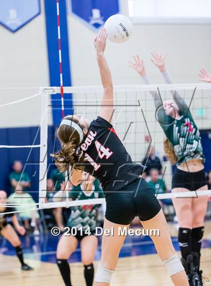 Thumbnail 3 in Venice vs. Leon (Berkeley Premier) photogallery.