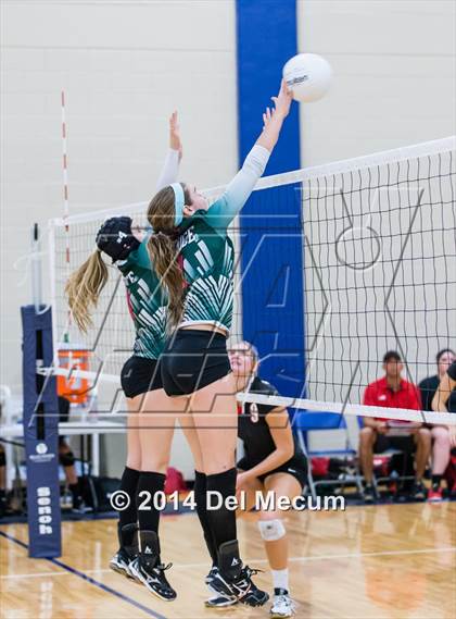Thumbnail 1 in Venice vs. Leon (Berkeley Premier) photogallery.