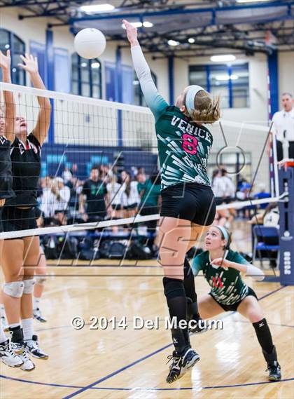 Thumbnail 2 in Venice vs. Leon (Berkeley Premier) photogallery.