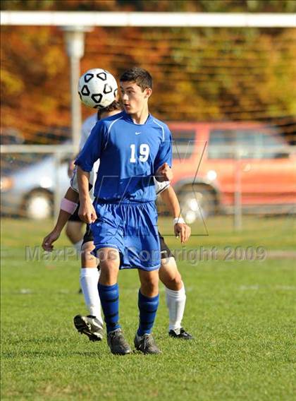 Thumbnail 2 in Islip vs Hauppauge photogallery.