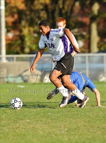 Thumbnail 2 in Islip vs Hauppauge photogallery.