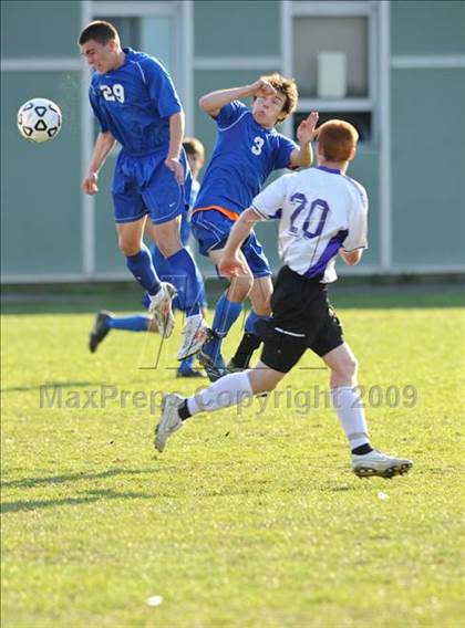 Thumbnail 2 in Islip vs Hauppauge photogallery.