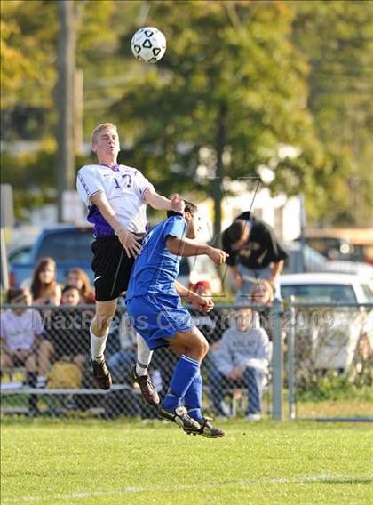 Thumbnail 2 in Islip vs Hauppauge photogallery.