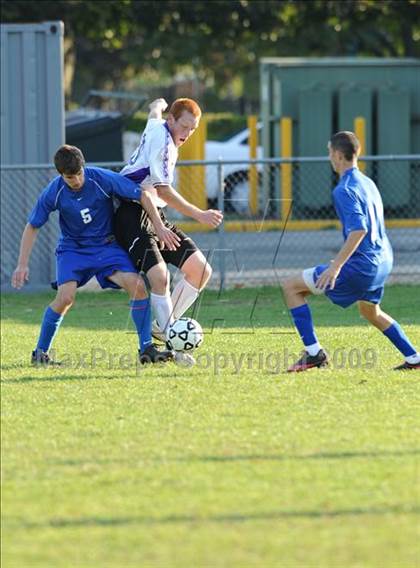 Thumbnail 1 in Islip vs Hauppauge photogallery.