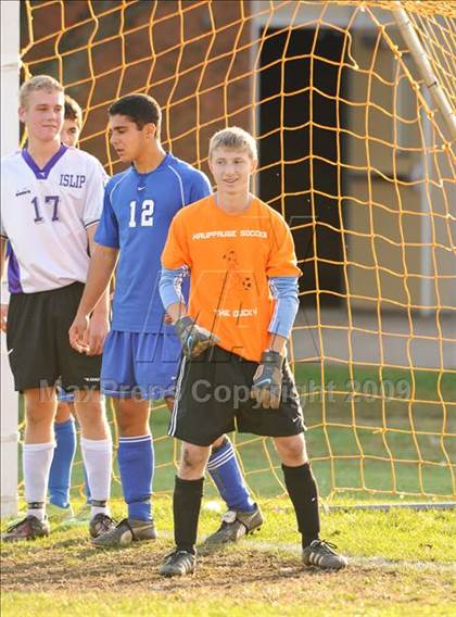 Thumbnail 2 in Islip vs Hauppauge photogallery.