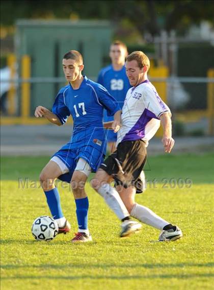 Thumbnail 1 in Islip vs Hauppauge photogallery.