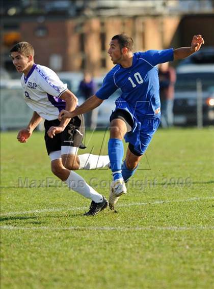 Thumbnail 3 in Islip vs Hauppauge photogallery.