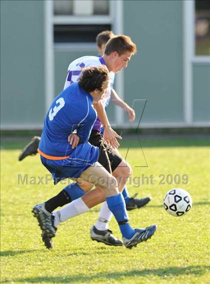 Thumbnail 1 in Islip vs Hauppauge photogallery.