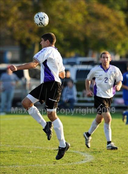 Thumbnail 2 in Islip vs Hauppauge photogallery.