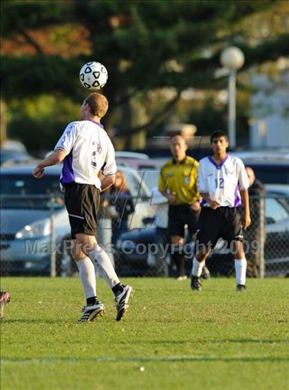 Thumbnail 3 in Islip vs Hauppauge photogallery.