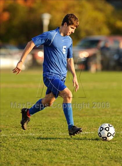 Thumbnail 2 in Islip vs Hauppauge photogallery.