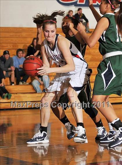 Thumbnail 3 in Overland vs. Chaparral (5A Round 1 Playoff) photogallery.