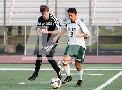 Thumbnail 3 in El Camino @ Monterey Trail photogallery.
