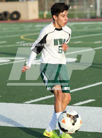 Thumbnail 3 in El Camino @ Monterey Trail photogallery.