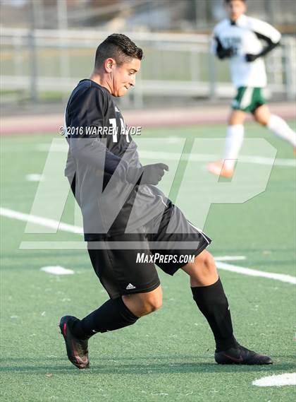 Thumbnail 3 in El Camino @ Monterey Trail photogallery.