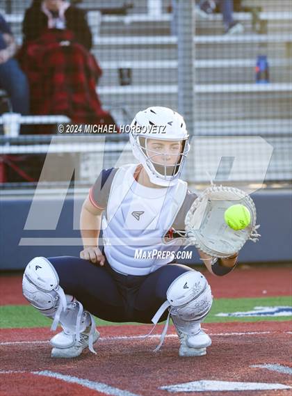 Thumbnail 2 in Marcus vs. Allen (Allen Tournament) photogallery.