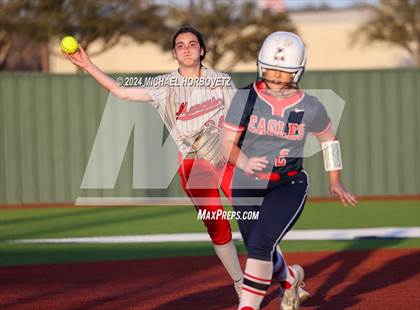 Thumbnail 1 in Marcus vs. Allen (Allen Tournament) photogallery.