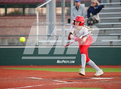Thumbnail 3 in Marcus vs. Allen (Allen Tournament) photogallery.