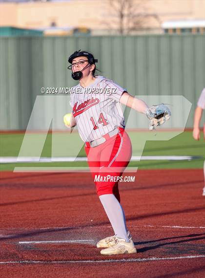 Thumbnail 3 in Marcus vs. Allen (Allen Tournament) photogallery.