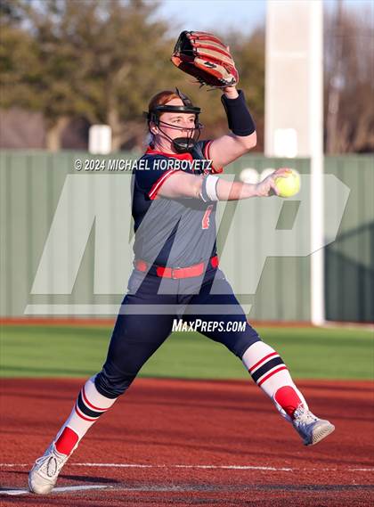 Thumbnail 1 in Marcus vs. Allen (Allen Tournament) photogallery.
