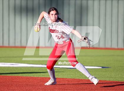Thumbnail 3 in Marcus vs. Allen (Allen Tournament) photogallery.