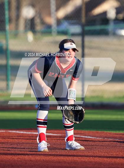 Thumbnail 2 in Marcus vs. Allen (Allen Tournament) photogallery.