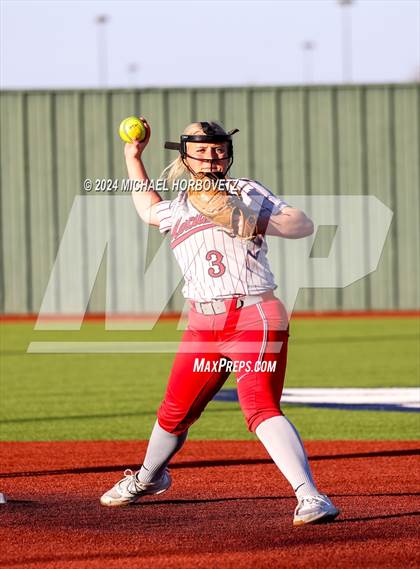 Thumbnail 2 in Marcus vs. Allen (Allen Tournament) photogallery.