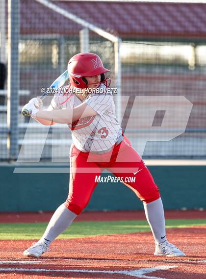 Thumbnail 3 in Marcus vs. Allen (Allen Tournament) photogallery.