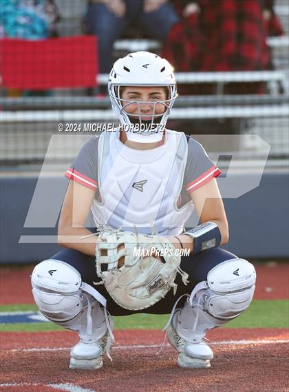 Thumbnail 2 in Marcus vs. Allen (Allen Tournament) photogallery.