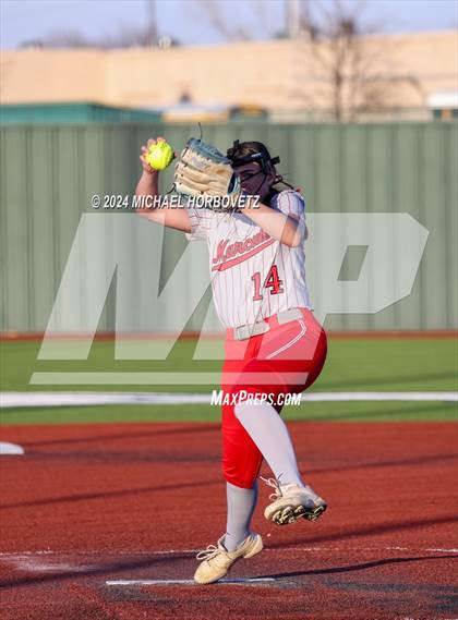 Thumbnail 1 in Marcus vs. Allen (Allen Tournament) photogallery.