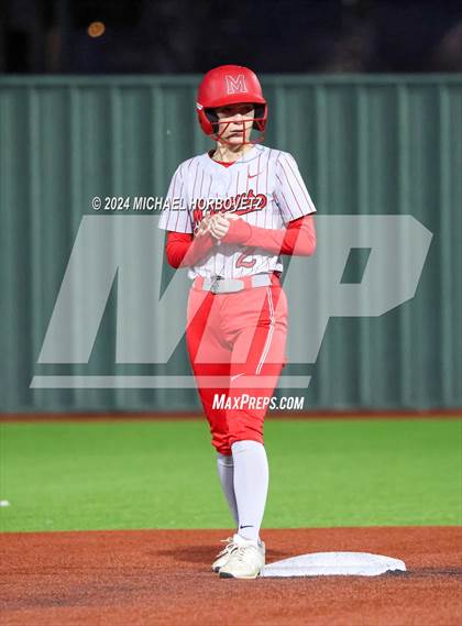 Thumbnail 2 in Marcus vs. Allen (Allen Tournament) photogallery.
