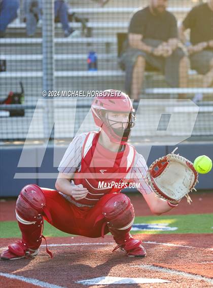 Thumbnail 3 in Marcus vs. Allen (Allen Tournament) photogallery.