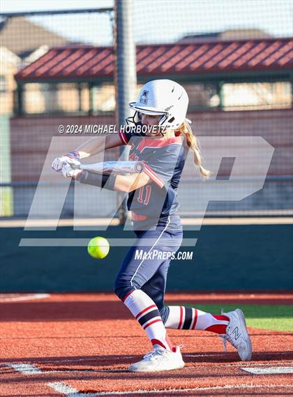 Thumbnail 1 in Marcus vs. Allen (Allen Tournament) photogallery.