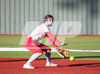 Thumbnail 2 in Marcus vs. Allen (Allen Tournament) photogallery.