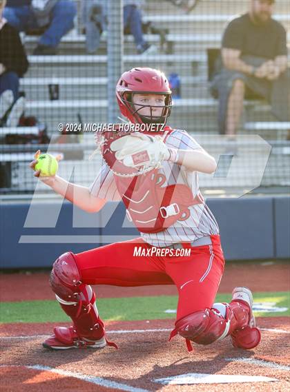 Thumbnail 1 in Marcus vs. Allen (Allen Tournament) photogallery.