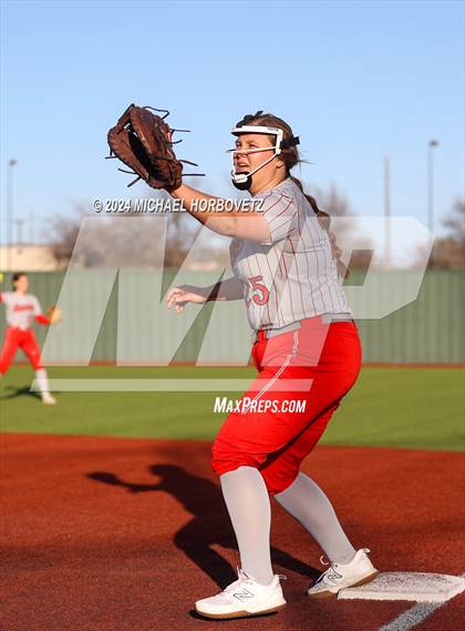 Thumbnail 1 in Marcus vs. Allen (Allen Tournament) photogallery.