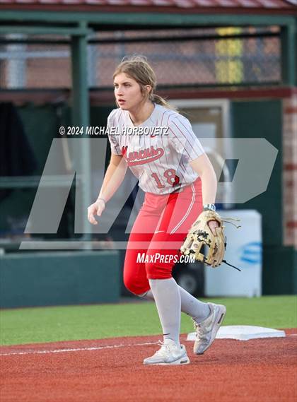 Thumbnail 3 in Marcus vs. Allen (Allen Tournament) photogallery.