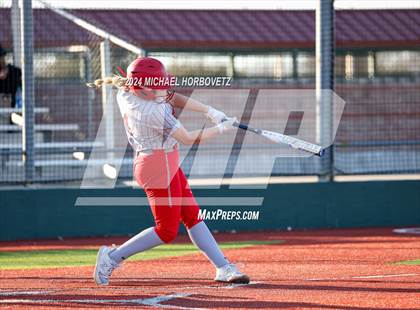 Thumbnail 3 in Marcus vs. Allen (Allen Tournament) photogallery.