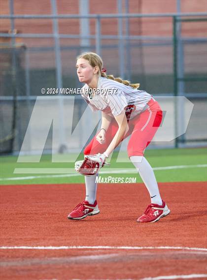 Thumbnail 2 in Marcus vs. Allen (Allen Tournament) photogallery.