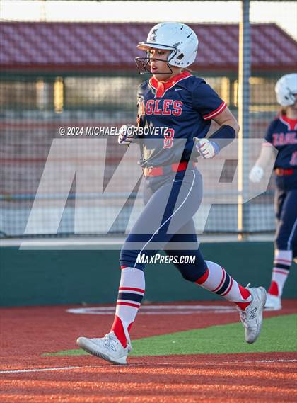 Thumbnail 2 in Marcus vs. Allen (Allen Tournament) photogallery.