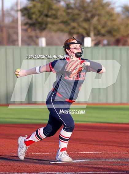 Thumbnail 2 in Marcus vs. Allen (Allen Tournament) photogallery.